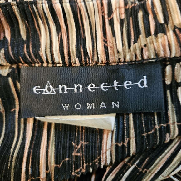 Connected Apparel Textured Boho Abstract Top, Black/tan, Size 16W - Picture 4 of 5